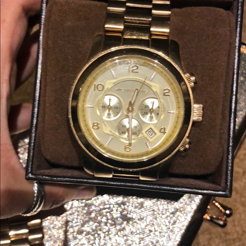 MK WATCH - Picture 4 of 4